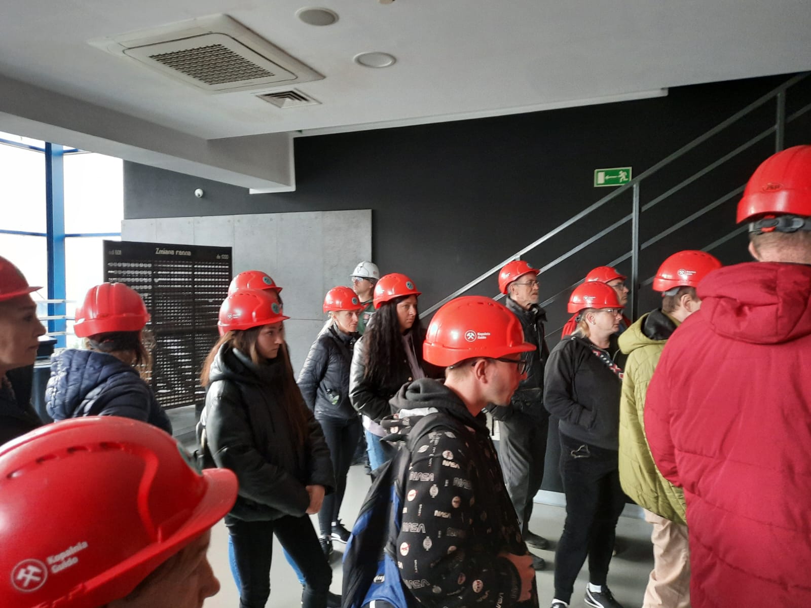 Uczestnicy rozpoczynają wycieczkę